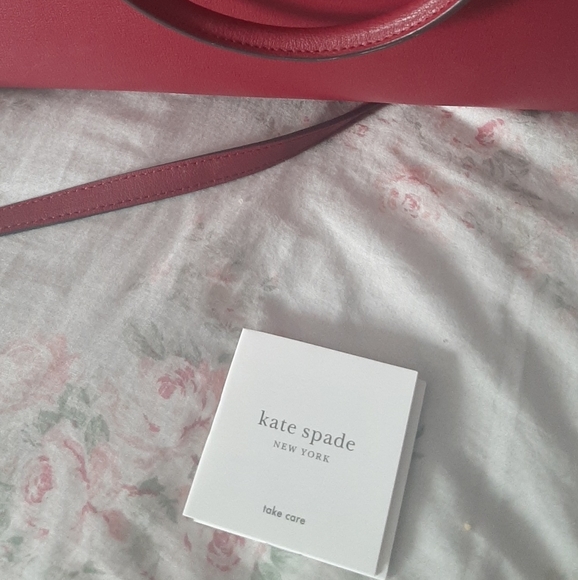 COPY - Kate Spade Purse - Picture 4 of 6
